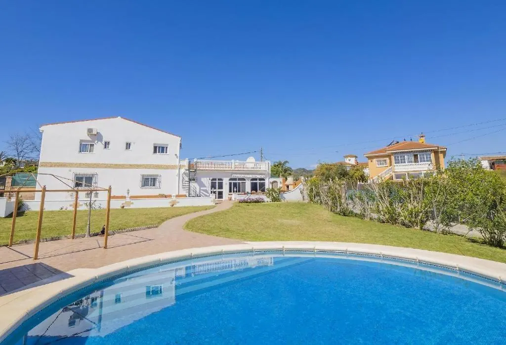 Tess Villa Azahara Alhaurín de la Torre İspanya